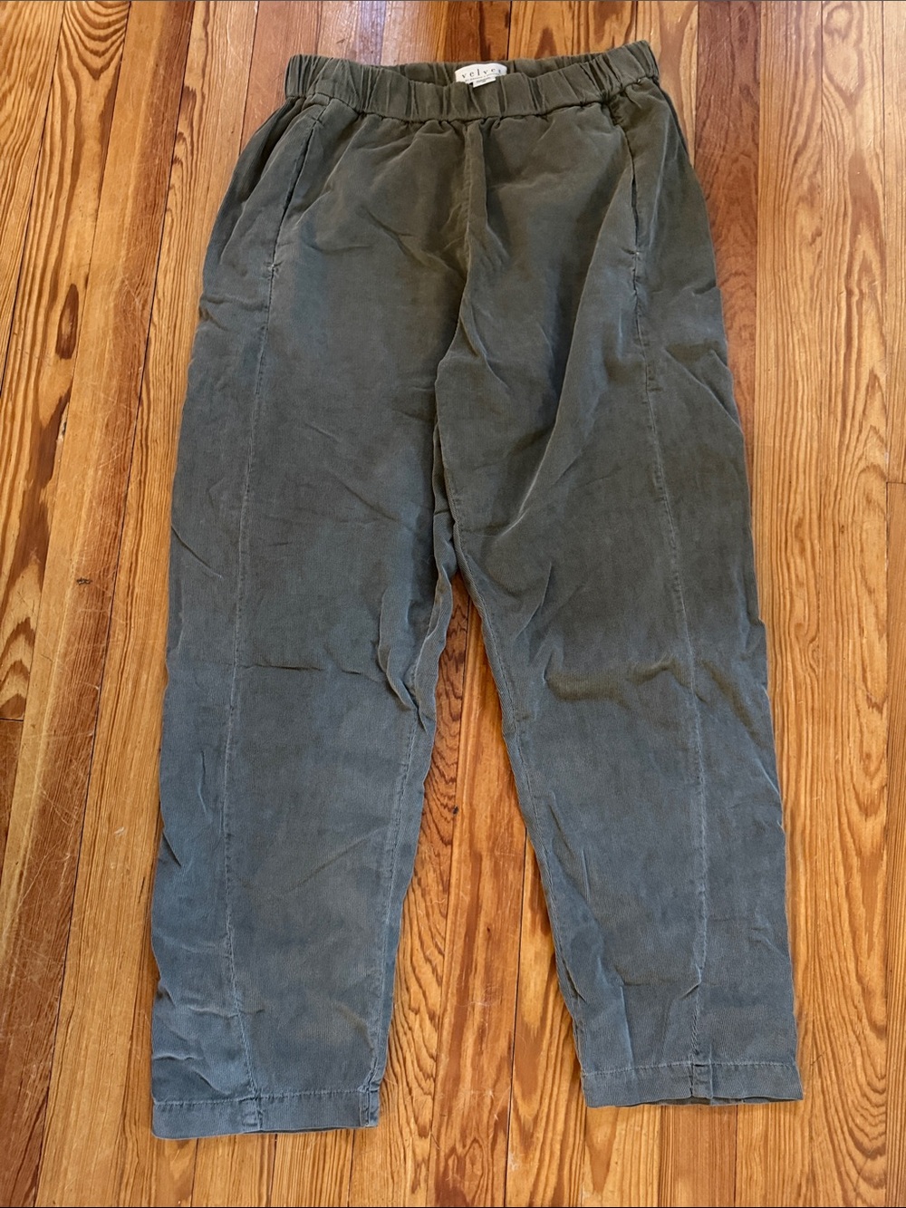 Velvet green pants by brand Velvet by Graham and Spencer